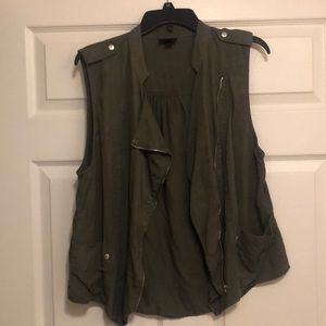 Mossimo green vest